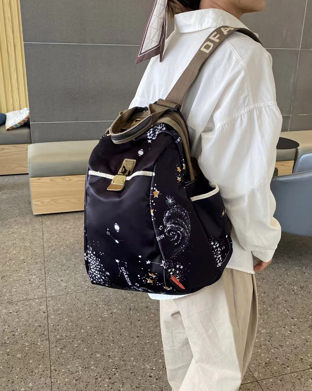 Women's Ink Printing Gold Fashion Waterproof Oxford Backpacks