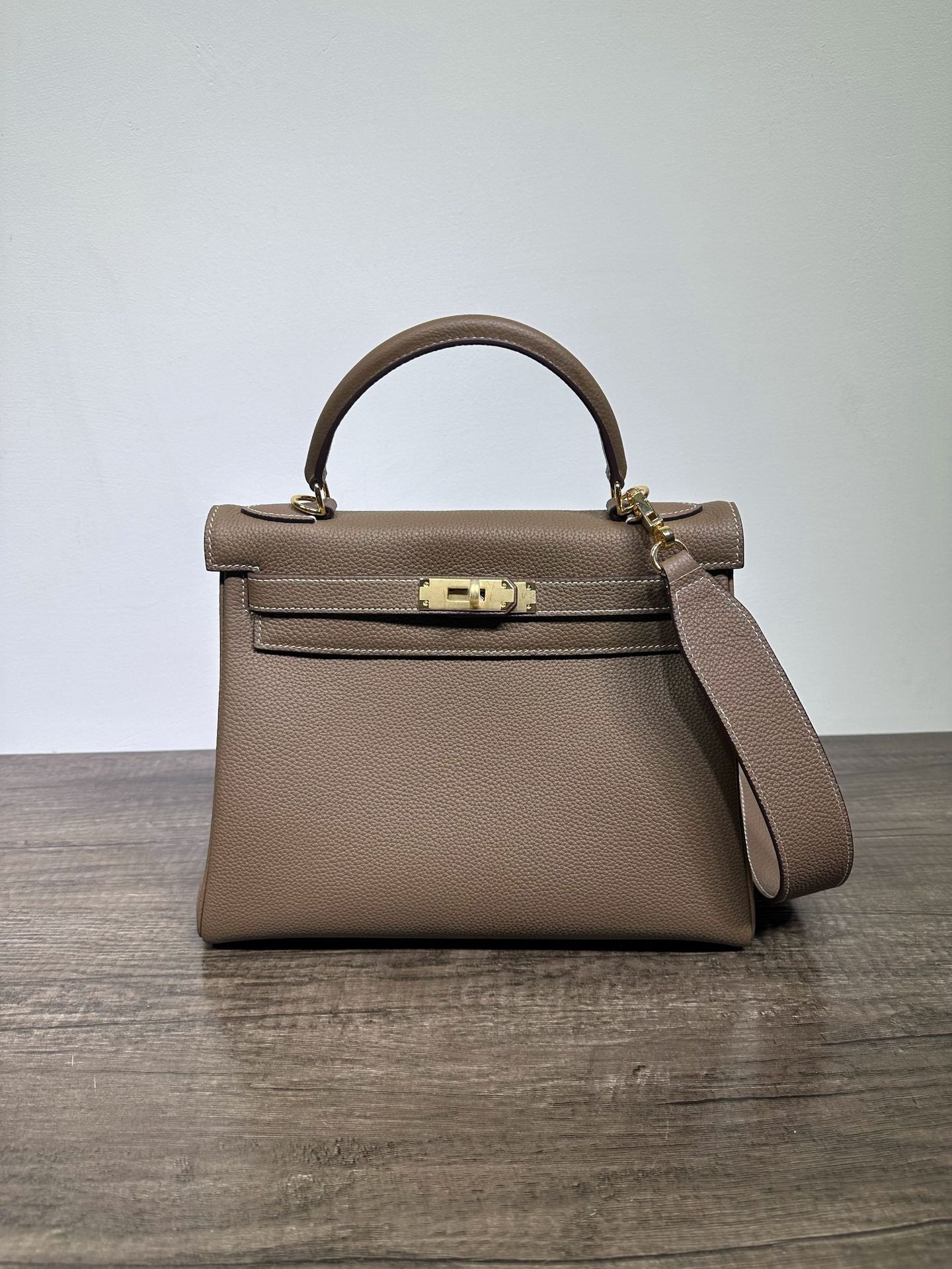 Women's Wide Strap Kelly Calfskin Portable Leather Crossbody Bags