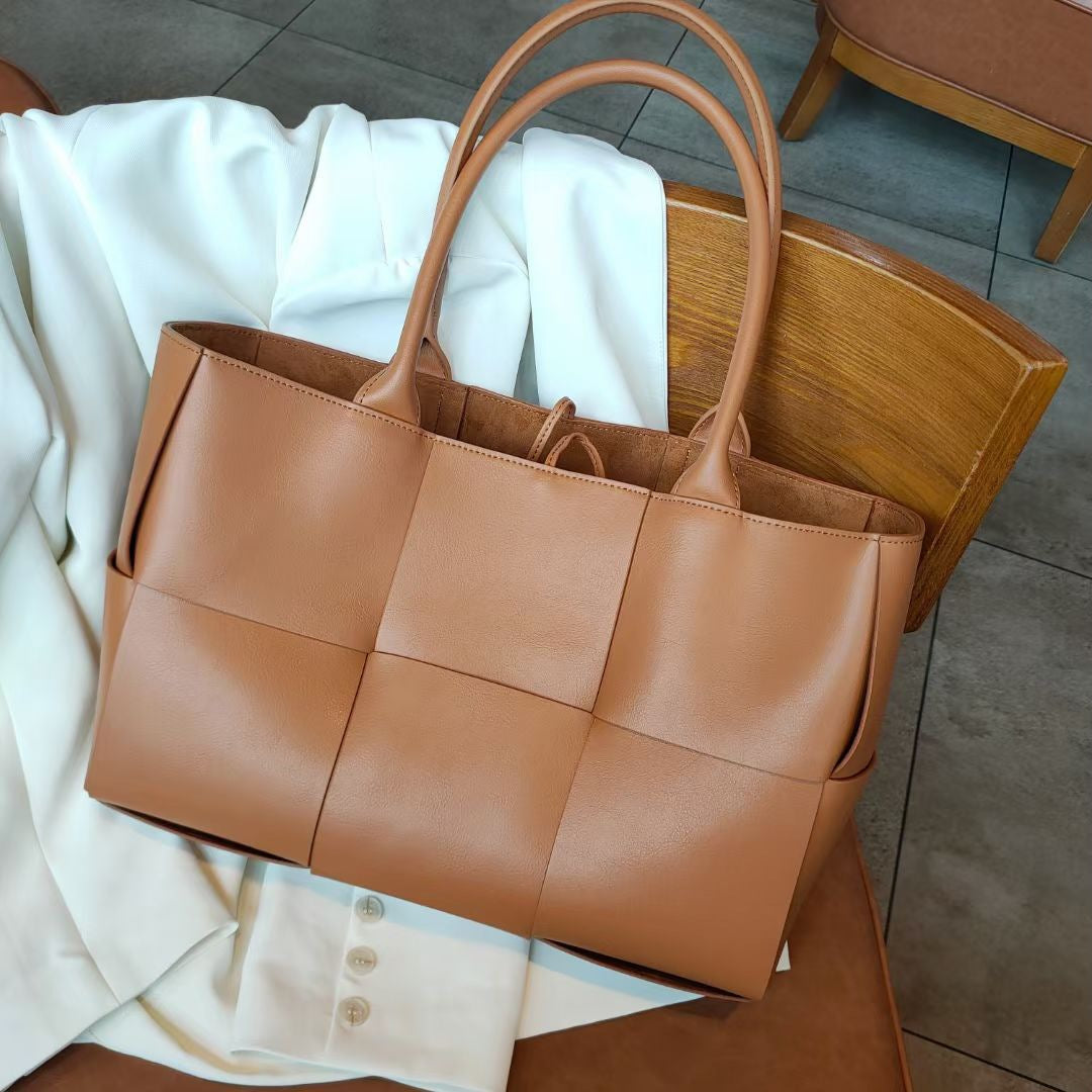 Genuine Leather Portable Big Large Capacity Shoulder Bags