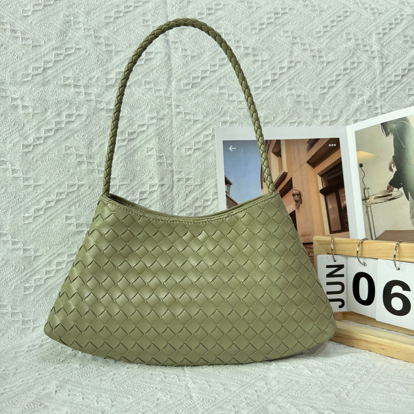 Women's Handmade Woven High-grade French Food Basket Shoulder Bags