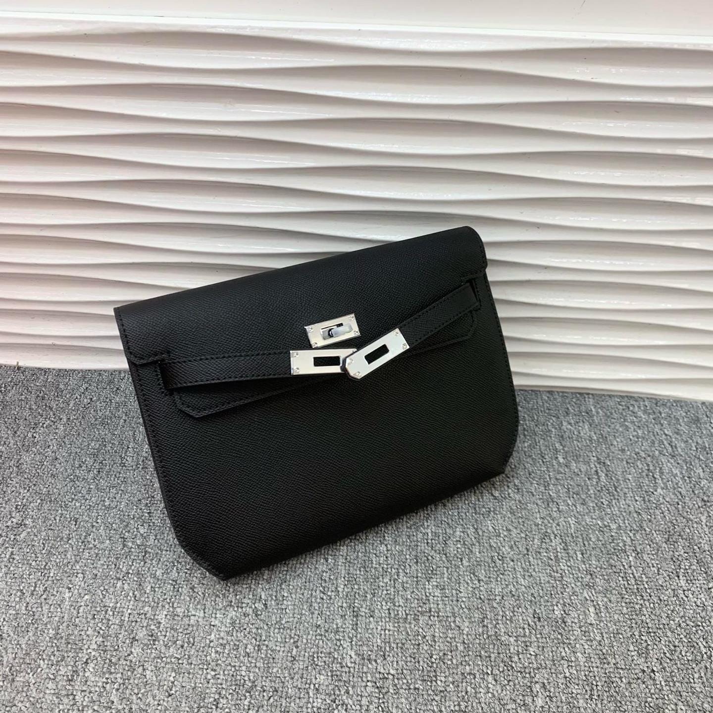 Classic Women's High-grade Versatile Underarm Commuter Crossbody Bags