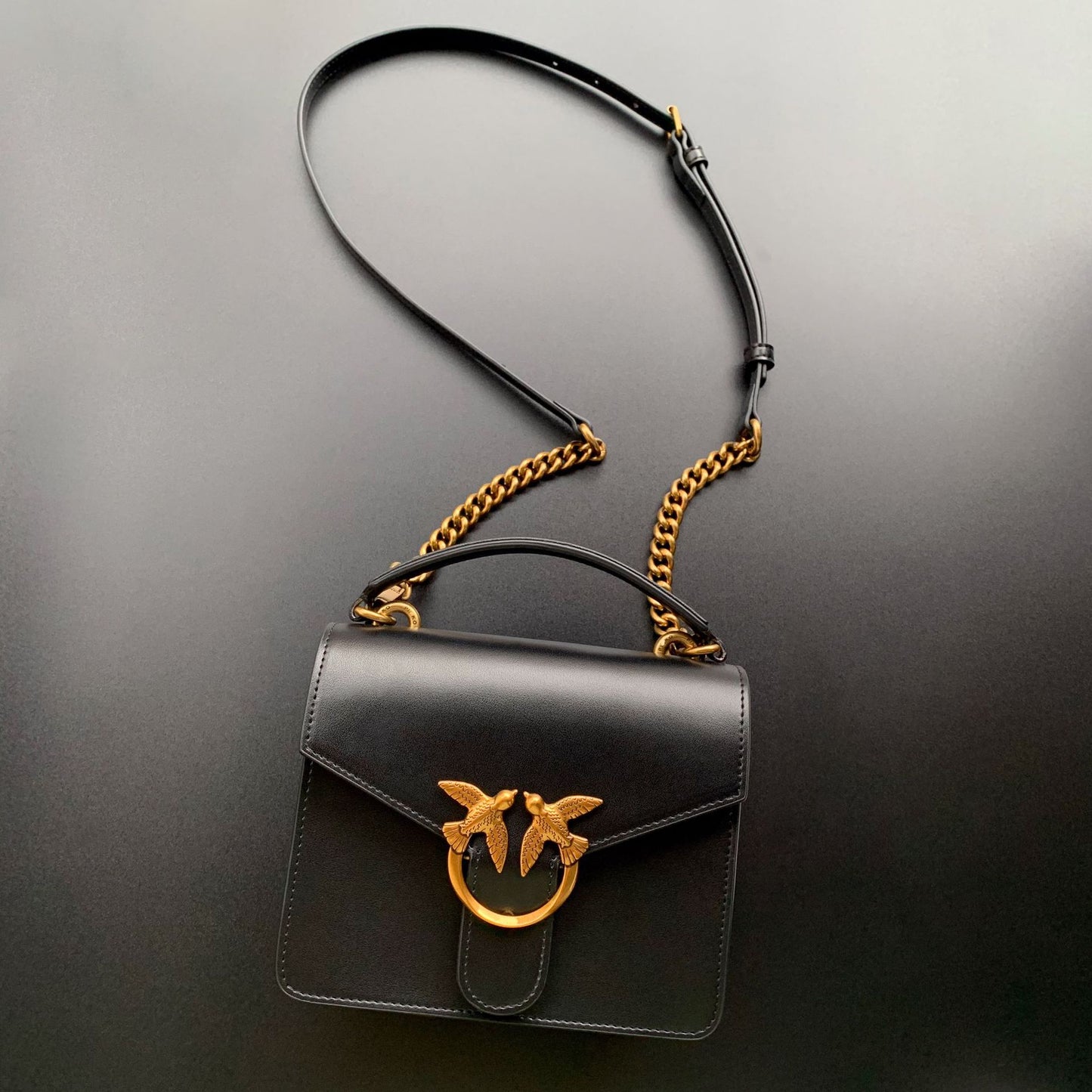 Women's Leather Portable Classic Swallow Chain Wine Handbags