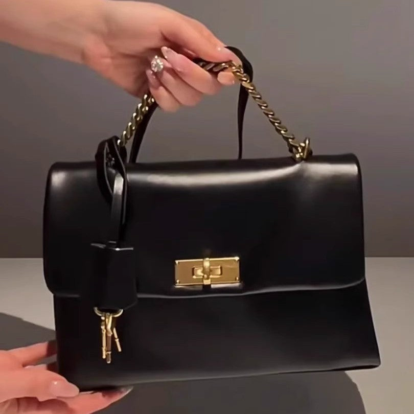 Beautiful Spring Mailman Commuter Platinum Versatile Handbags