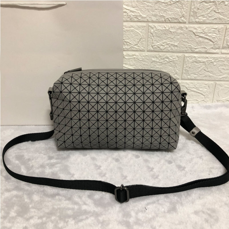 Women's Original Geometric Diamond Silicone Plaid Saddle Shoulder Bags