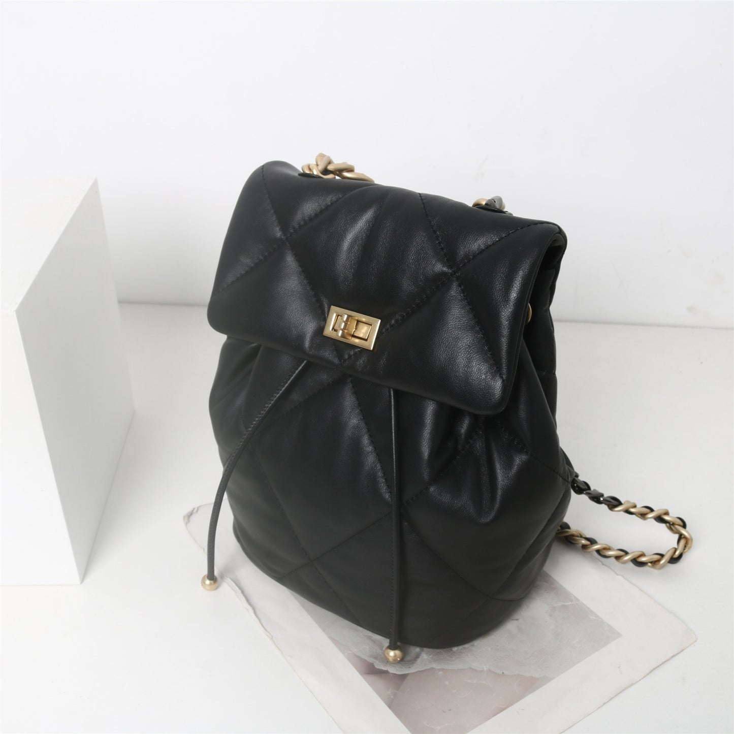 High-grade Sheepskin Classic Style Diamond Chain Backpacks