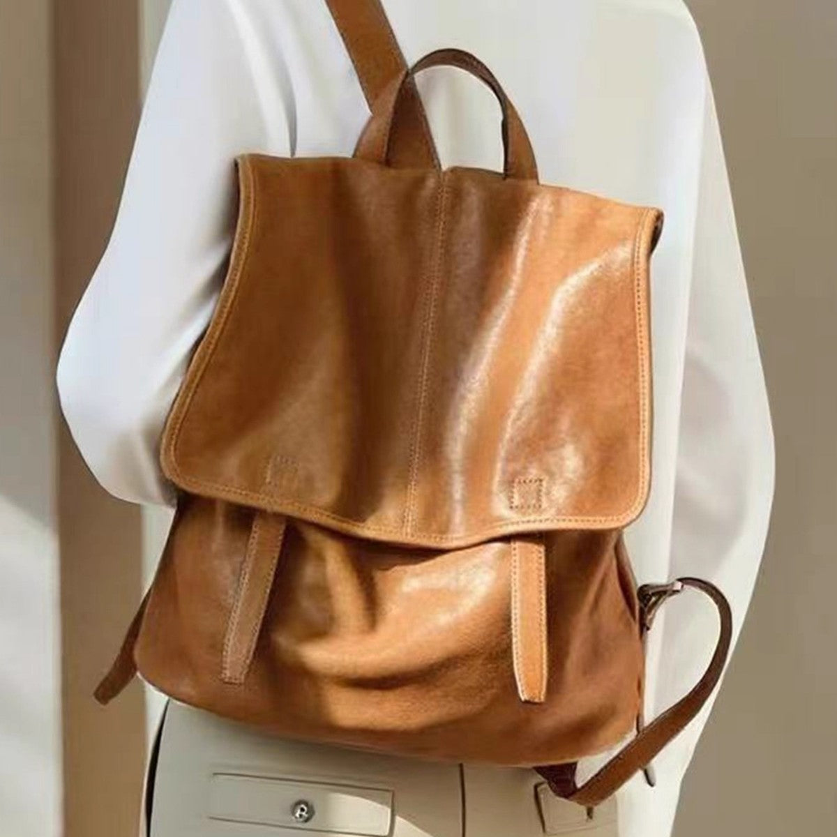 Women's & Men's Series Vertical Vegetable Tanned Sheepskin Commuter Backpacks