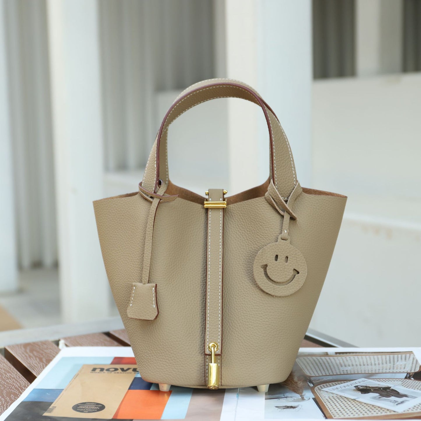 Women's First Layer Cowhide Leather Tide Match Handbags
