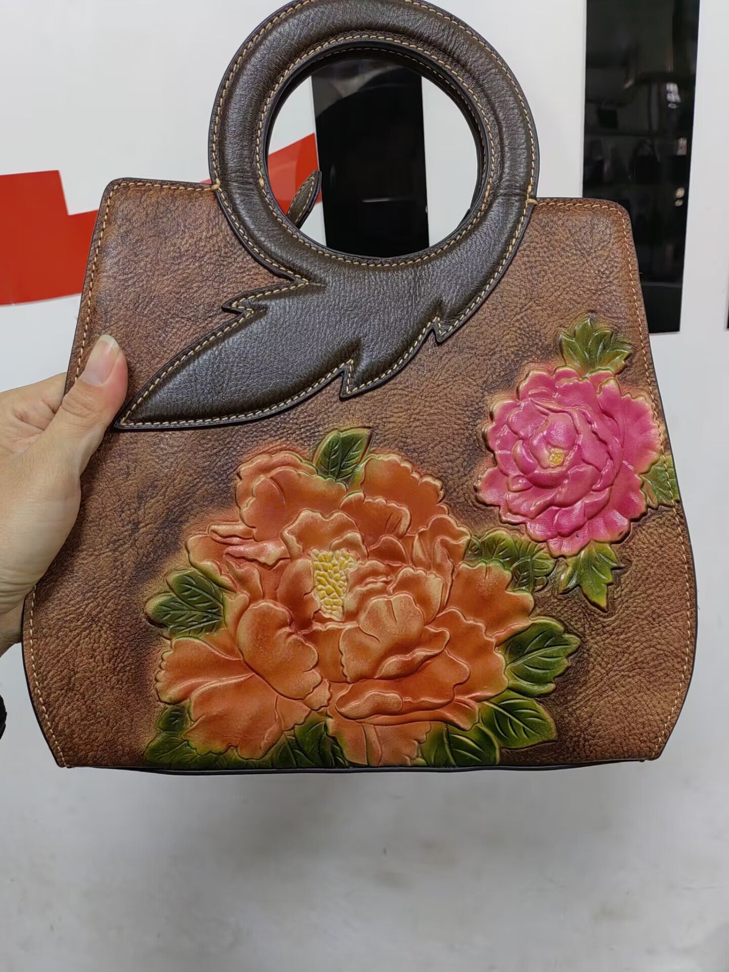 Women's Leather Large Capacity First Layer Cowhide Handbags