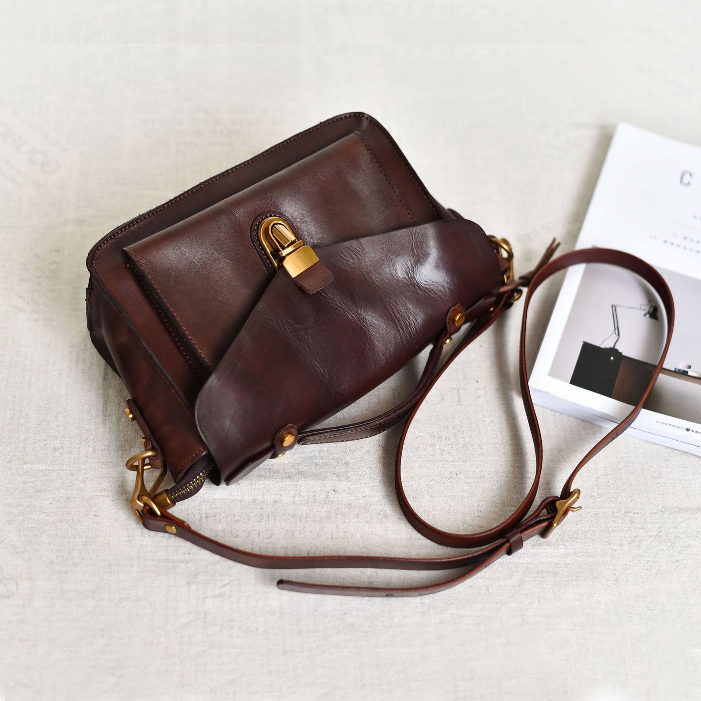 Vegetable Tanning Leather College Genuine Flap Crossbody Bags