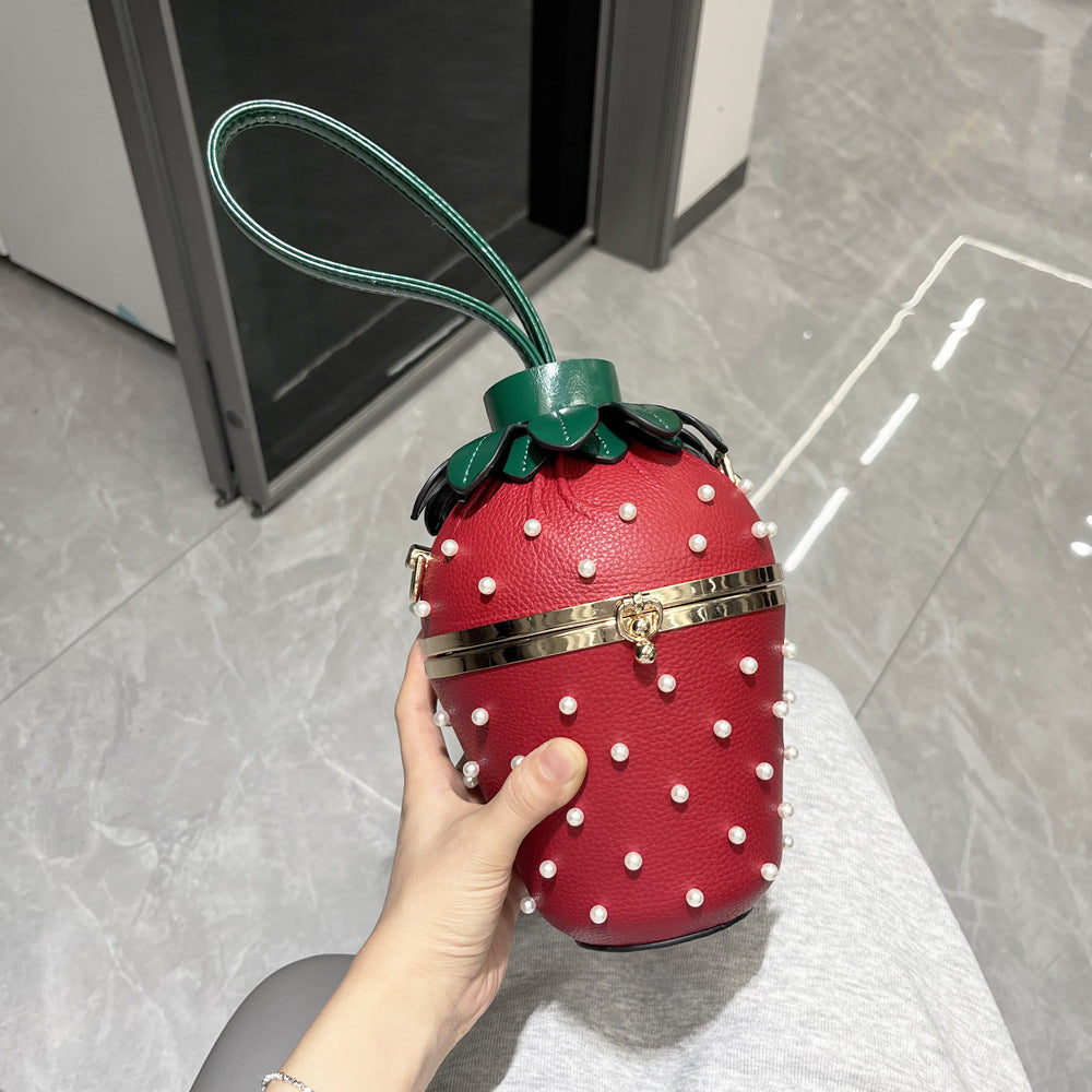 Women's Strawberry Shape Handmade Pearl Decoration Lady's Handbags