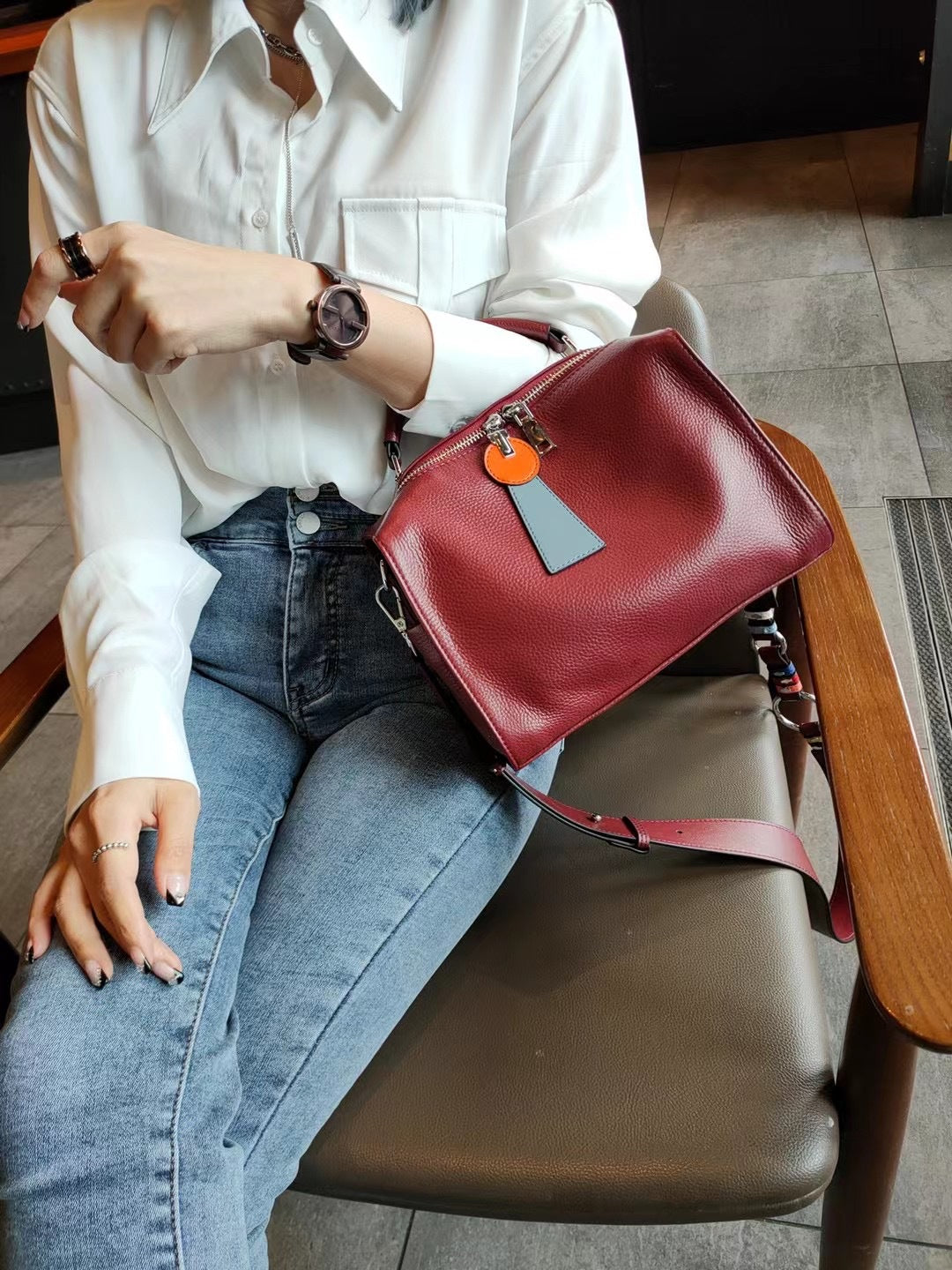 Women's Leather Fashion Soft First Layer Cowhide Handbags