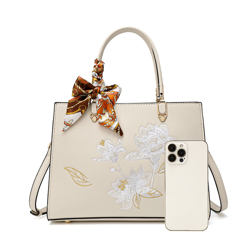 Women's Embroidered Mother Red Wedding Gift For Shoulder Bags