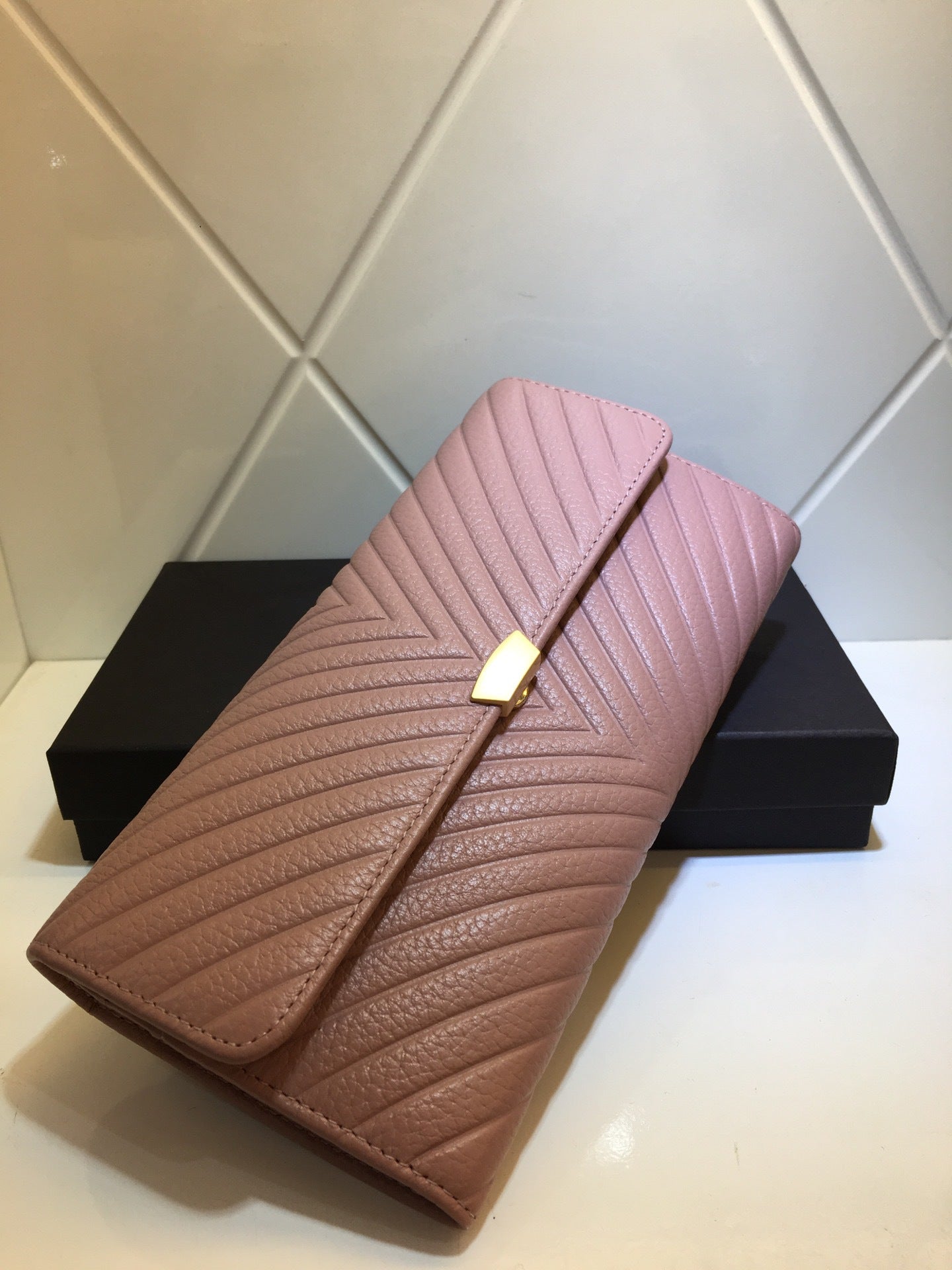 Women's Layer Cowhide Leather Long Large Capacity Ladies Wallets