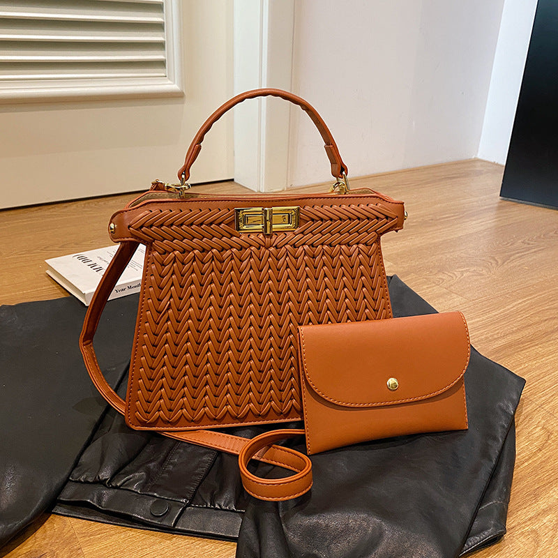 Women's Fashion Woven High-grade Large Capacity Creative Handbags