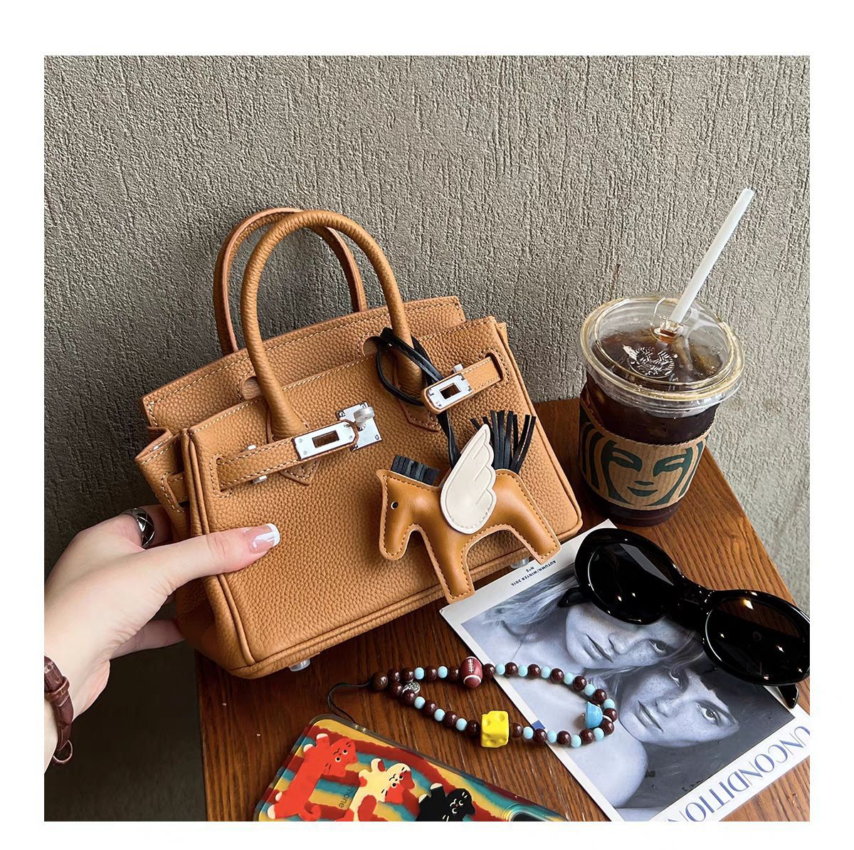 Women's Layer Cowhide Lychee Pattern Genuine Leather Handbags