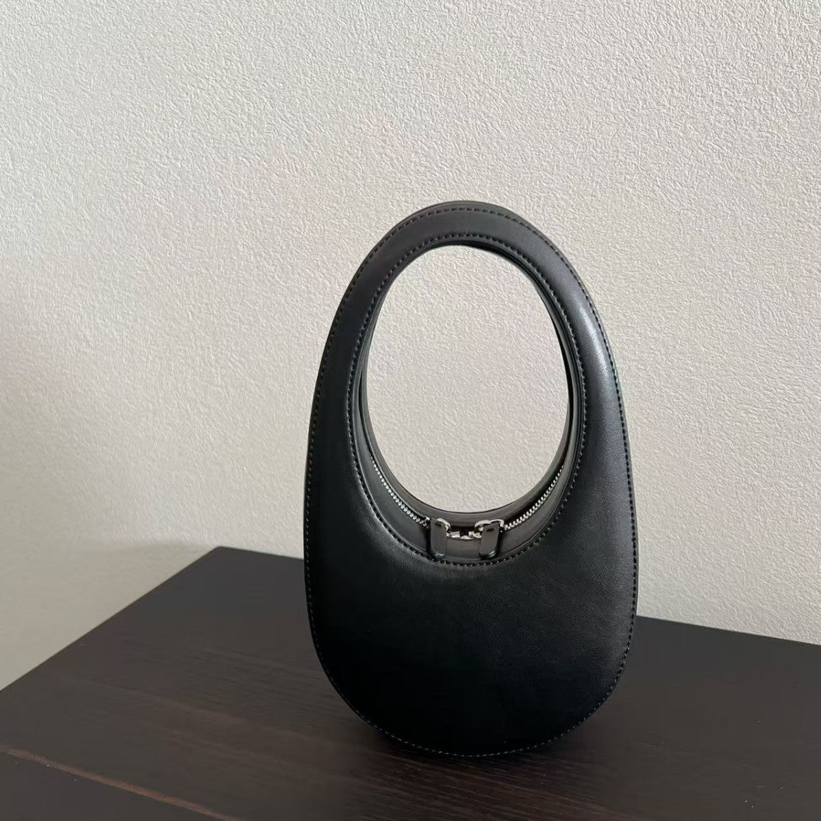 Women's Design Oval Underarm Portable Half-moon Egg Handbags