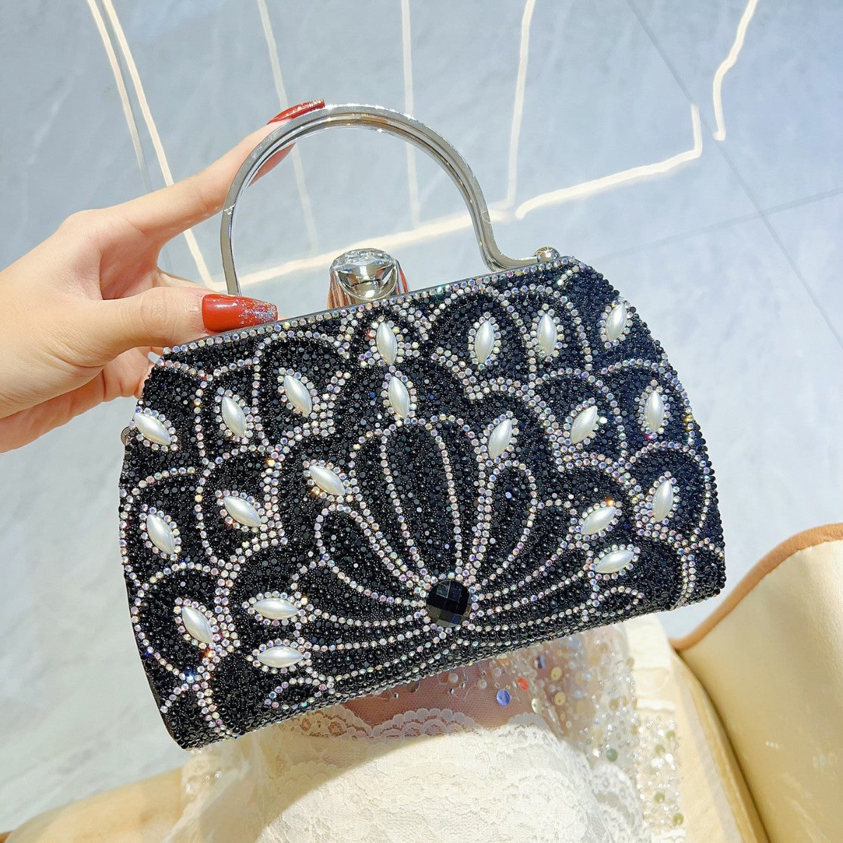 Women's Innovative Elegant Rhinestone Clutch Party Evening Bags