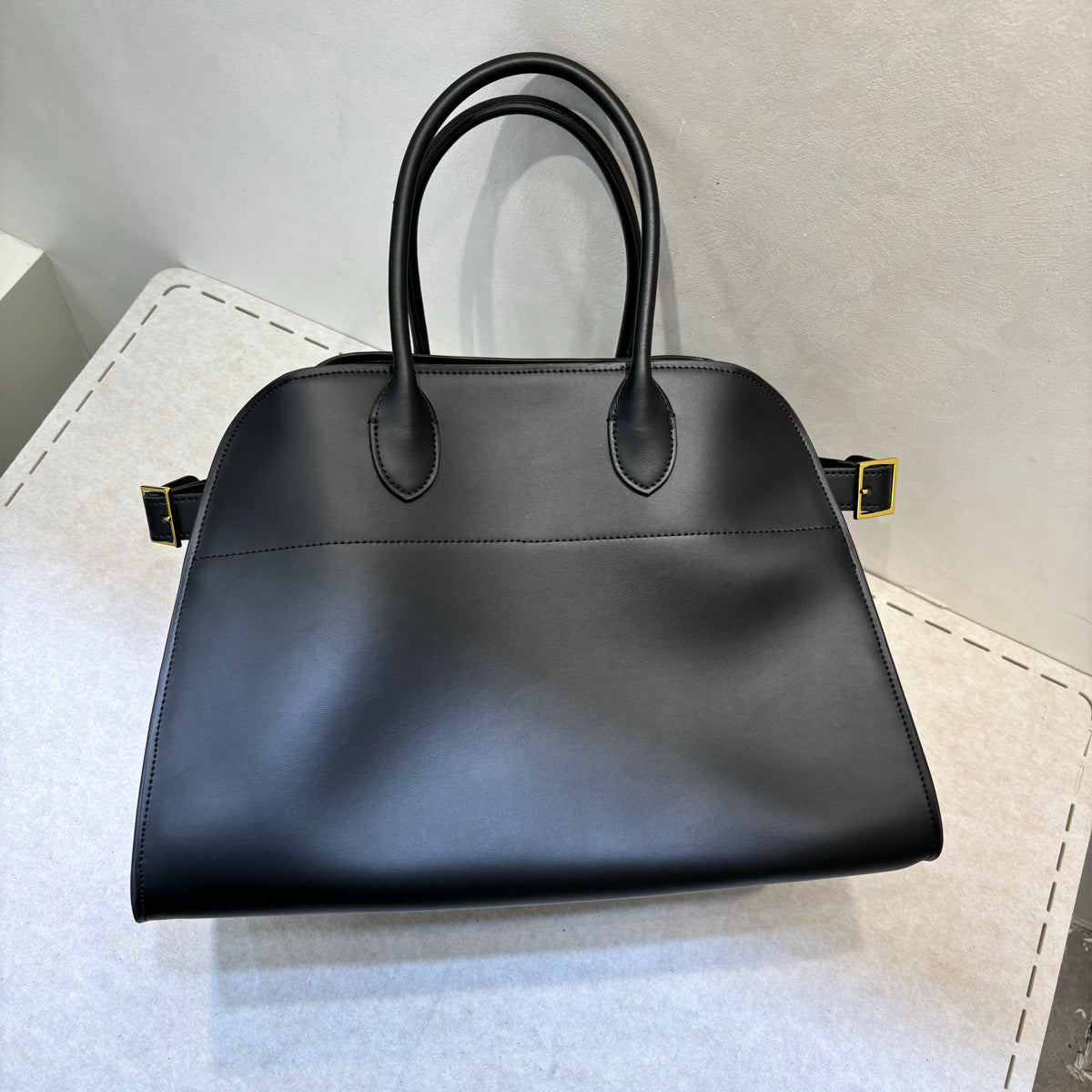 Women's Fashionable High-grade Black Large Capacity Portable Bags