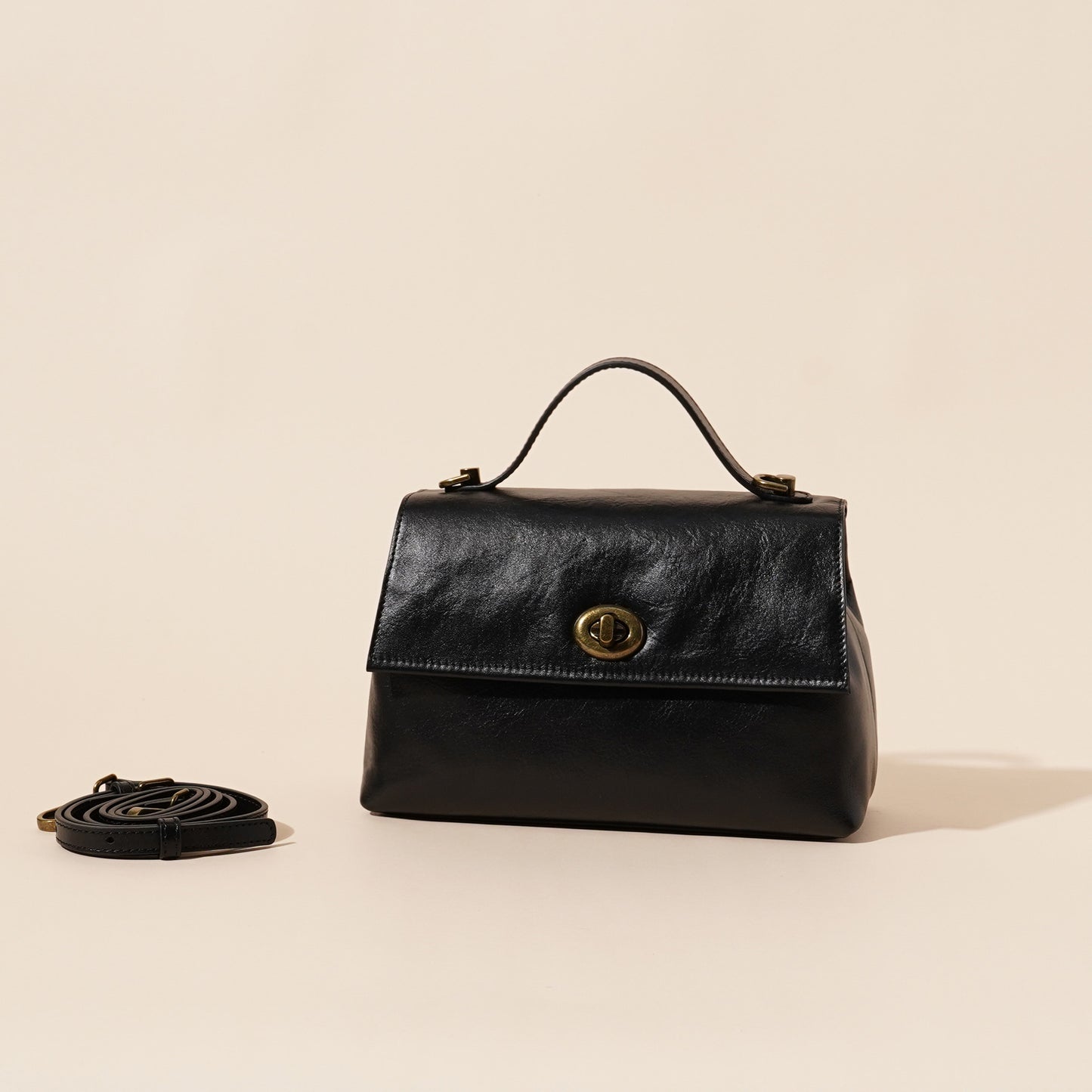 Women's Retro First Layer Leather Flip Genuine Crossbody Bags