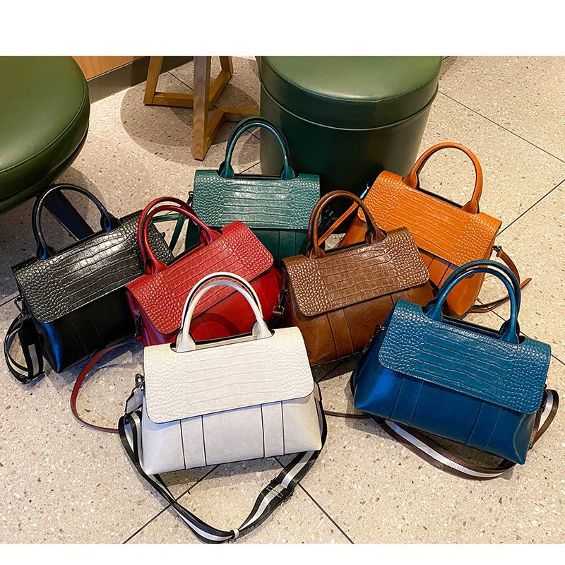 Women's Retro Fashion Large Capacity Genuine Leather Crossbody Bags
