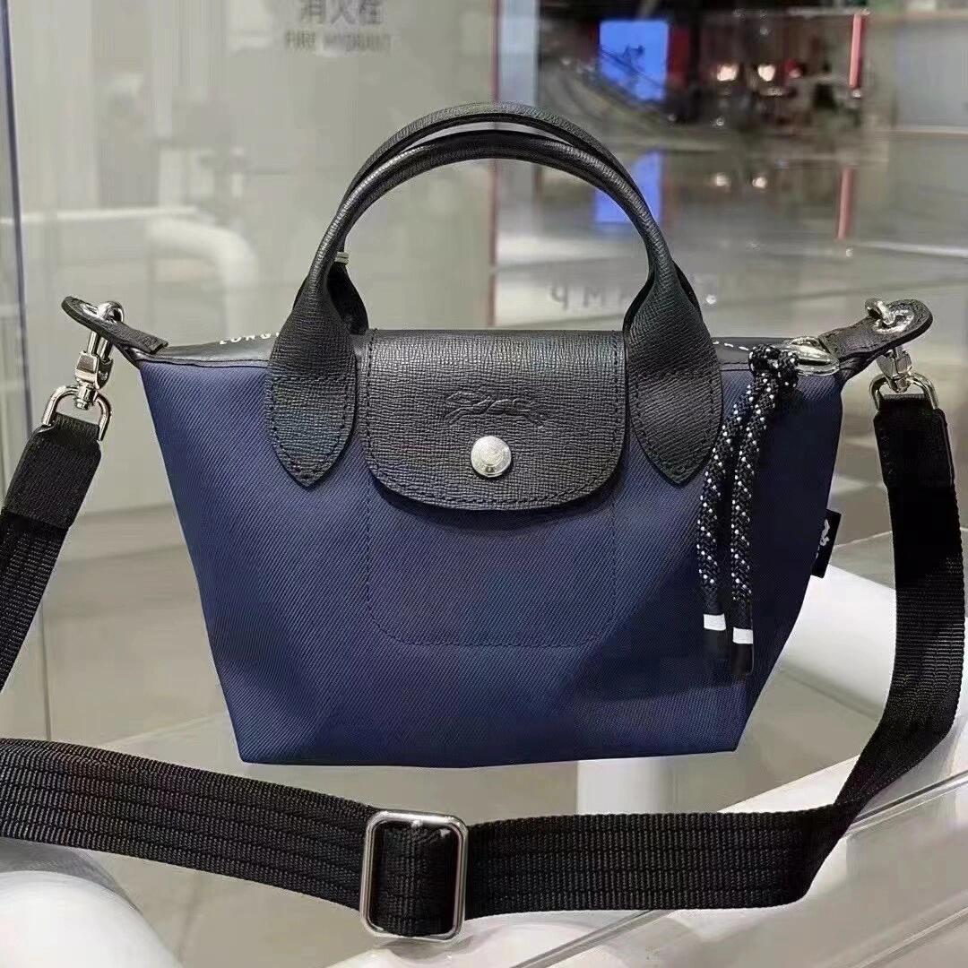 Women's Dumpling Large Capacity Commuter Niche Waterproof Shoulder Bags