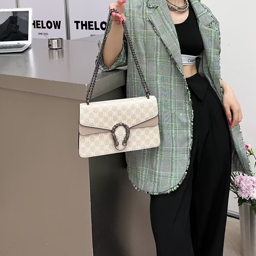 Women's Fashion Series Large Capacity Difference Saddle Shoulder Bags