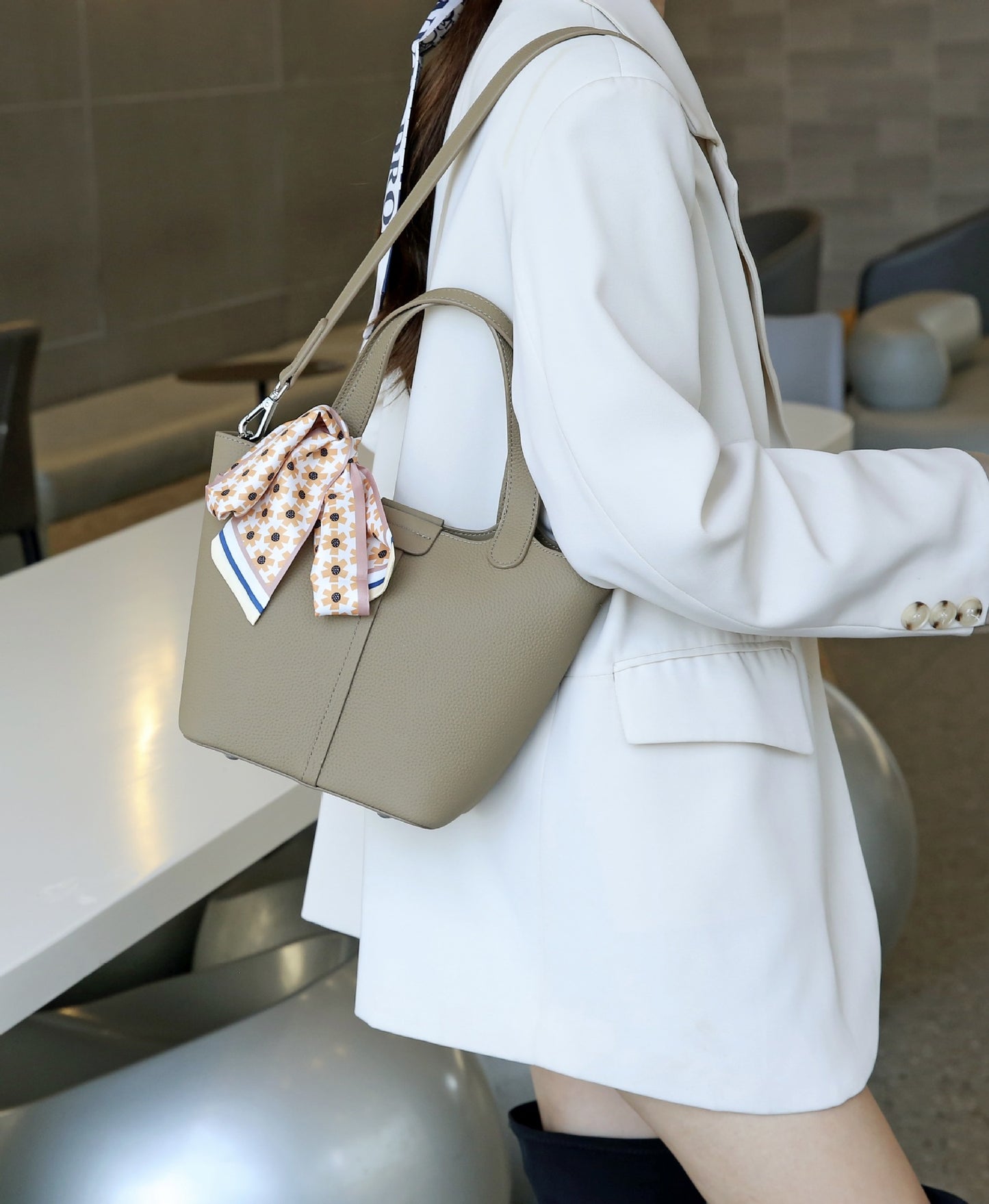 Women's Cowhide Single Lady's Fashion Large Capacity Shoulder Bags
