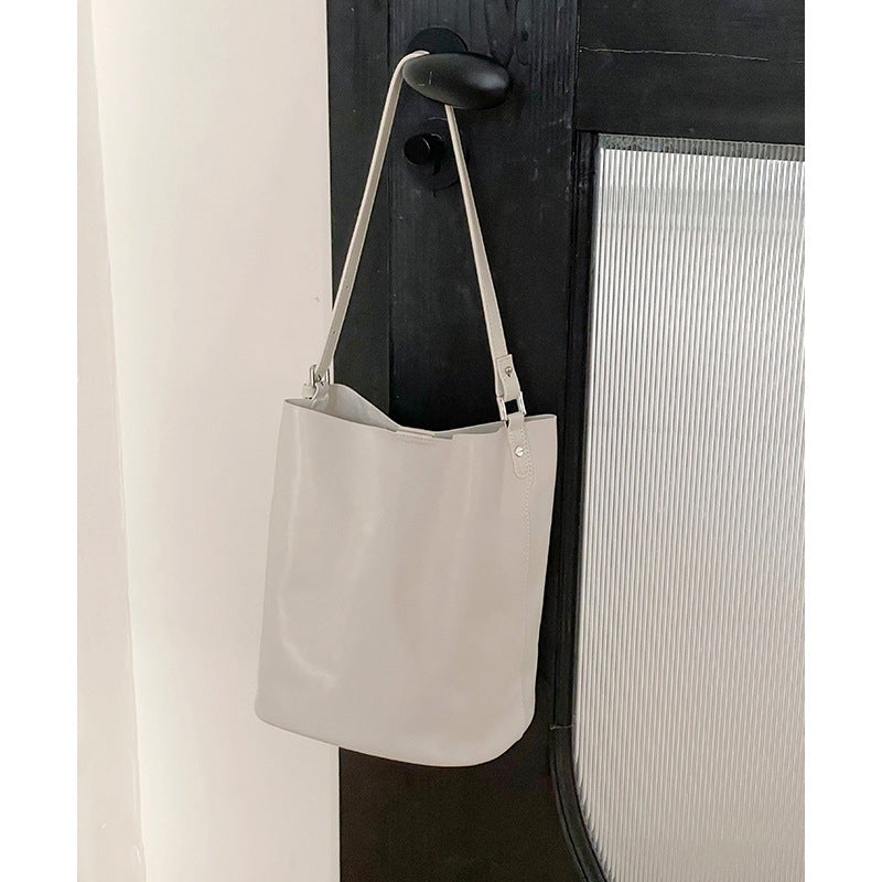 Beautiful Women's Minimalist Cowhide Large Capacity Crossbody Bags