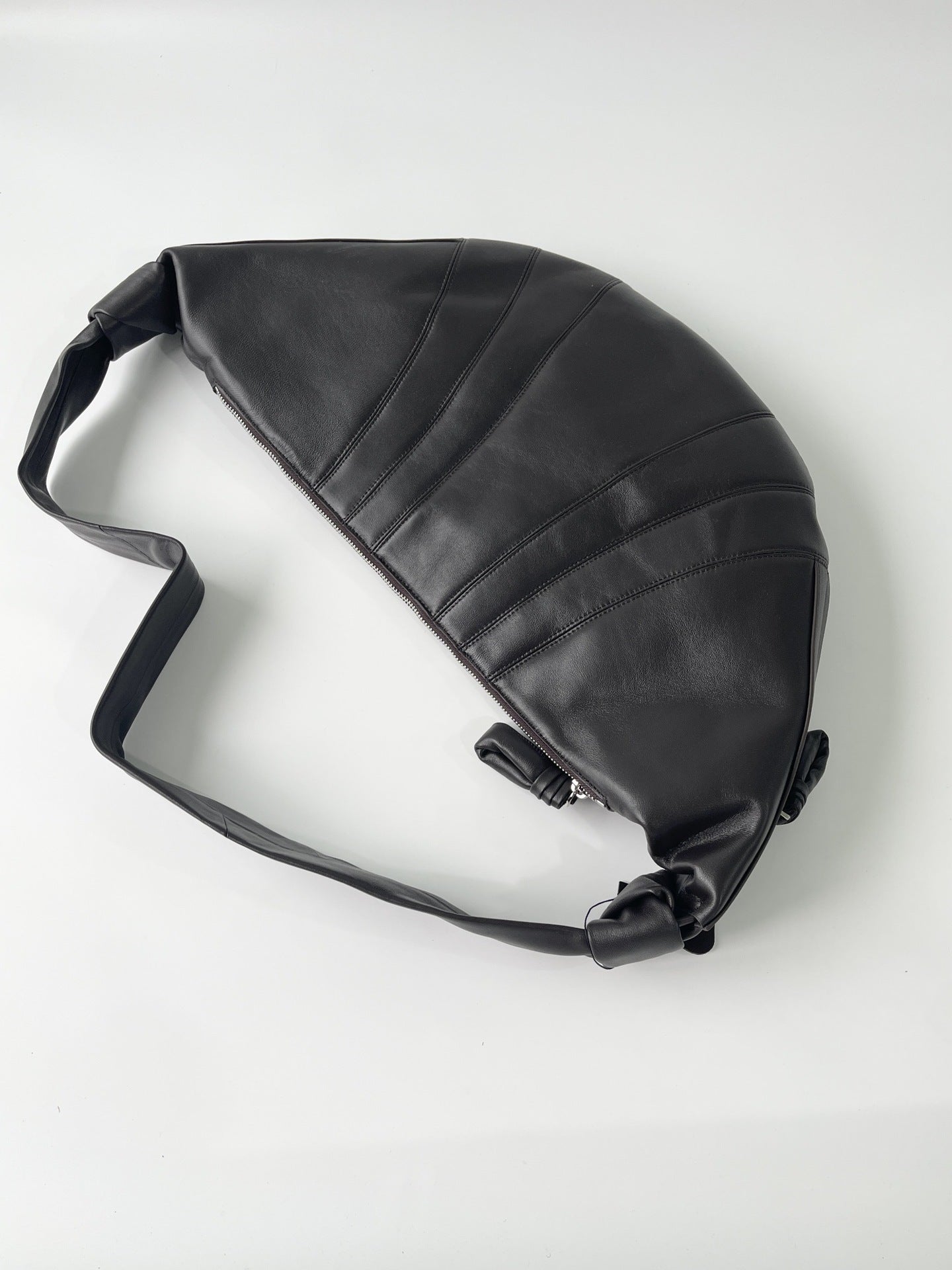 Women's High-grade Croissant Lambskin Dumpling Genuine Shoulder Bags