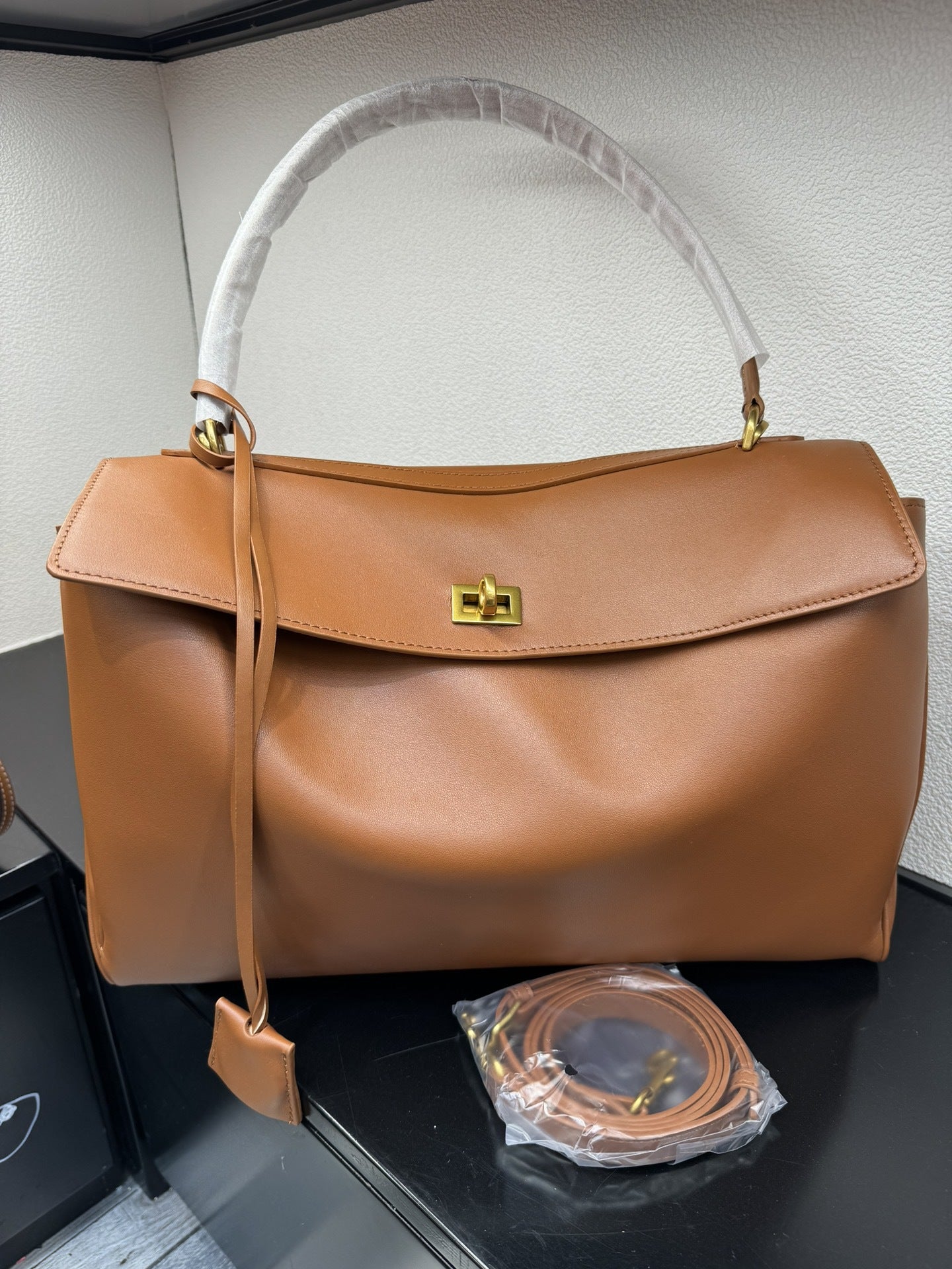 Women's Kelly Genuine Leather Idle Style Underarm Armpit Bags
