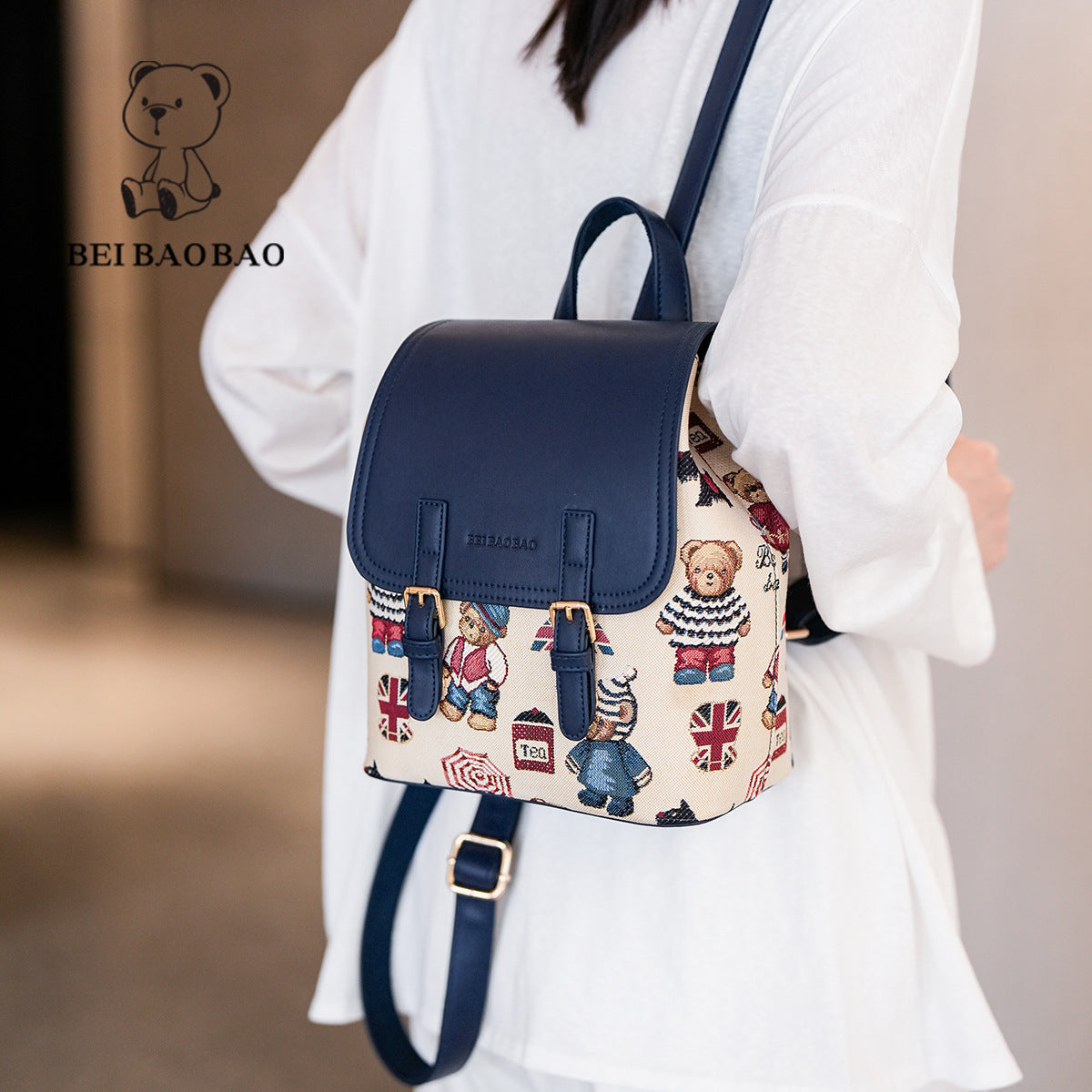 Women's Urban Fashion Bear Contrast Color Simple Backpacks