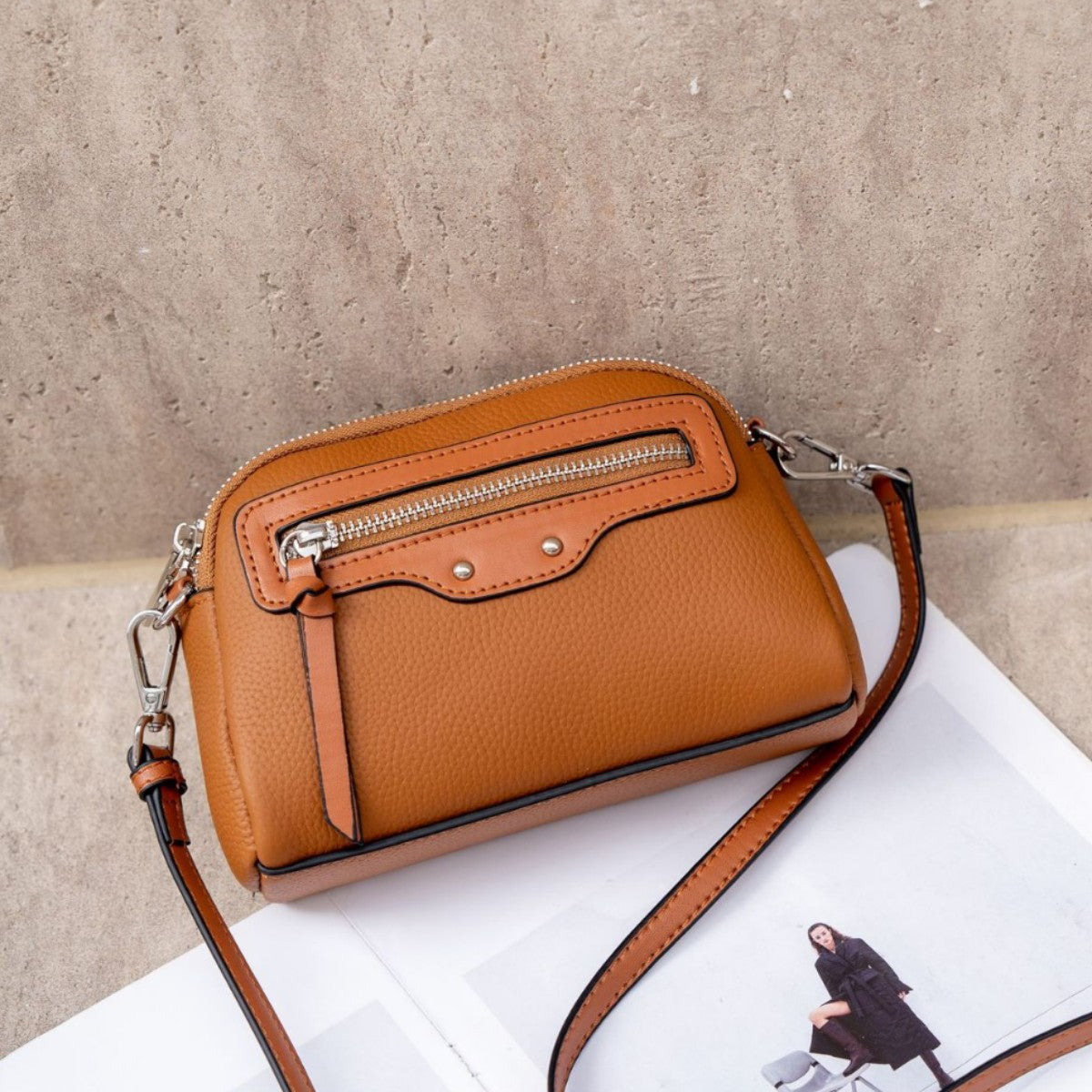 Women's First Layer Cowhide Niche Simple Zipper Crossbody Bags