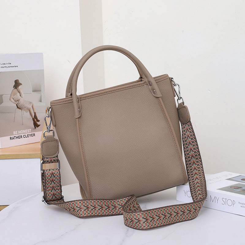 Women's Commuter Niche High-grade First Layer Cowhide Large Capacity Handbags