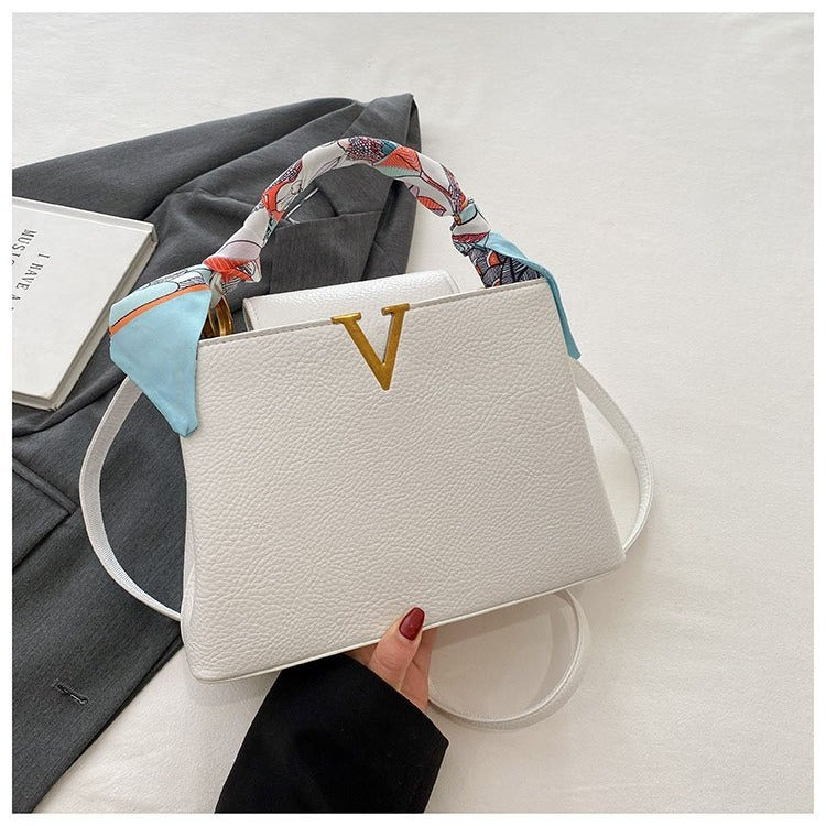 Women's Diana Lychee Pattern V-shaped Golden Edge Shoulder Bags
