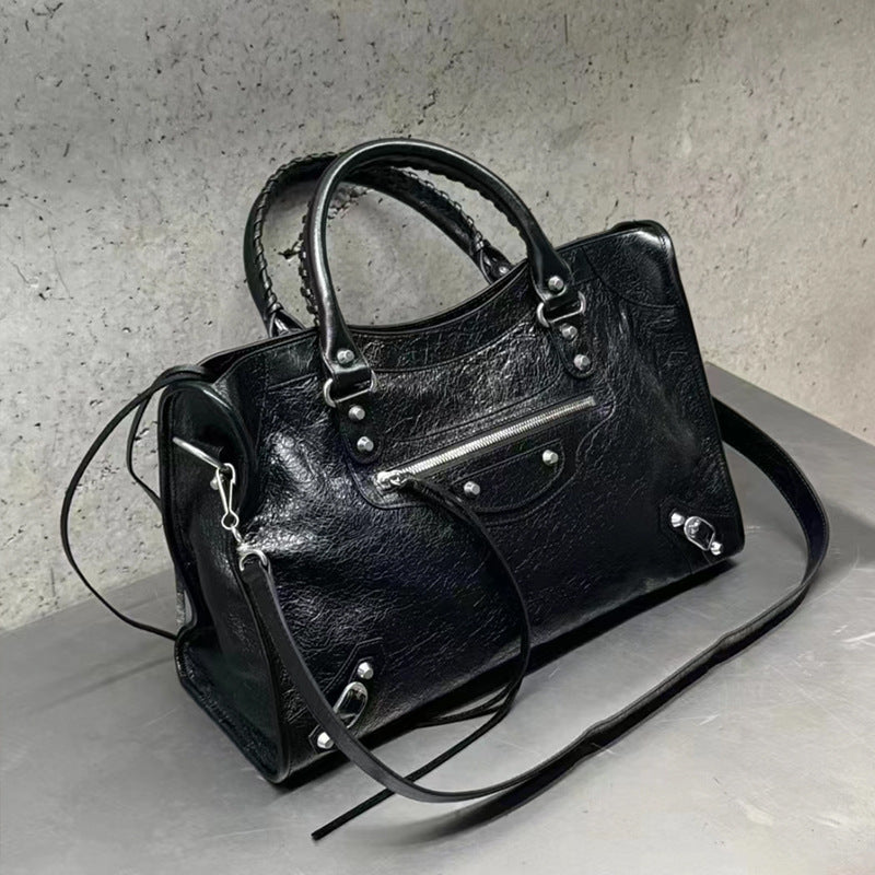 Women's Motorcycle Cool Hot Retro Rivet Oil Shoulder Bags