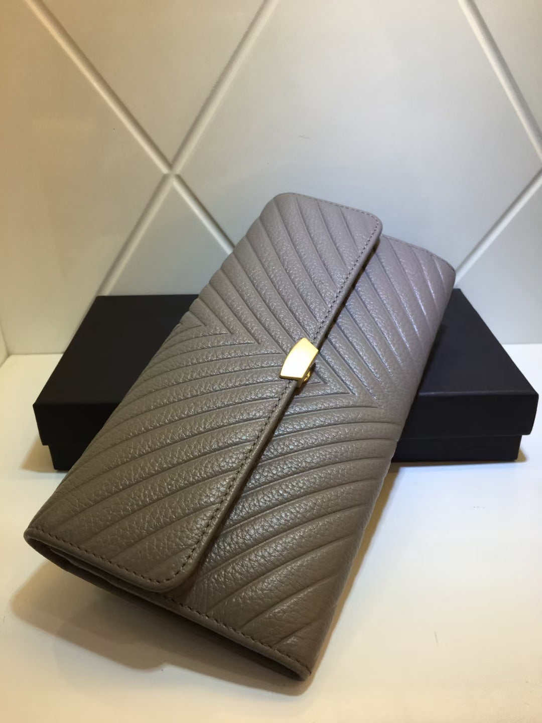 Women's Layer Cowhide Leather Long Large Capacity Ladies Wallets