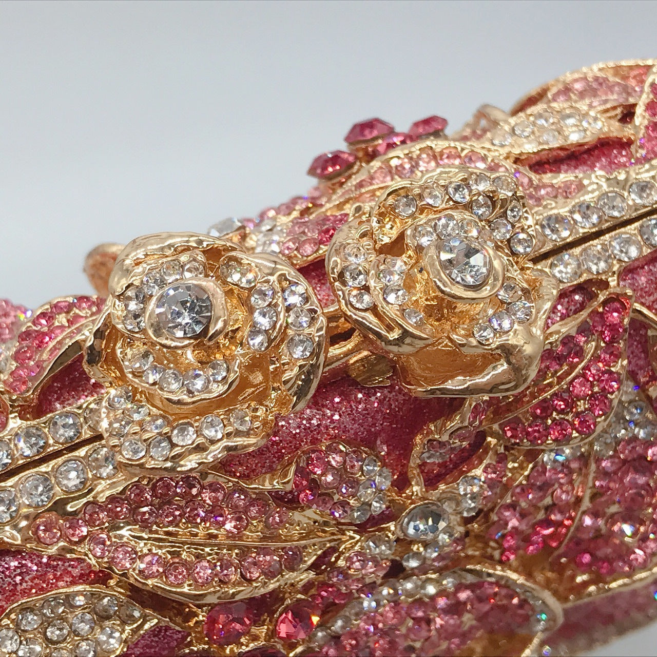 Women's Selected Diamond Hollow Pink Rose Banquet Evening Bags