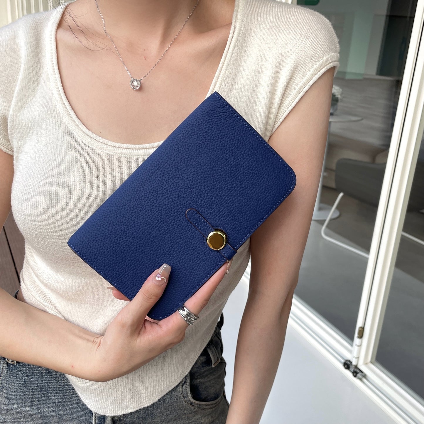 Women's Layer Cowhide Long Passport Folding Large Ladies Wallets