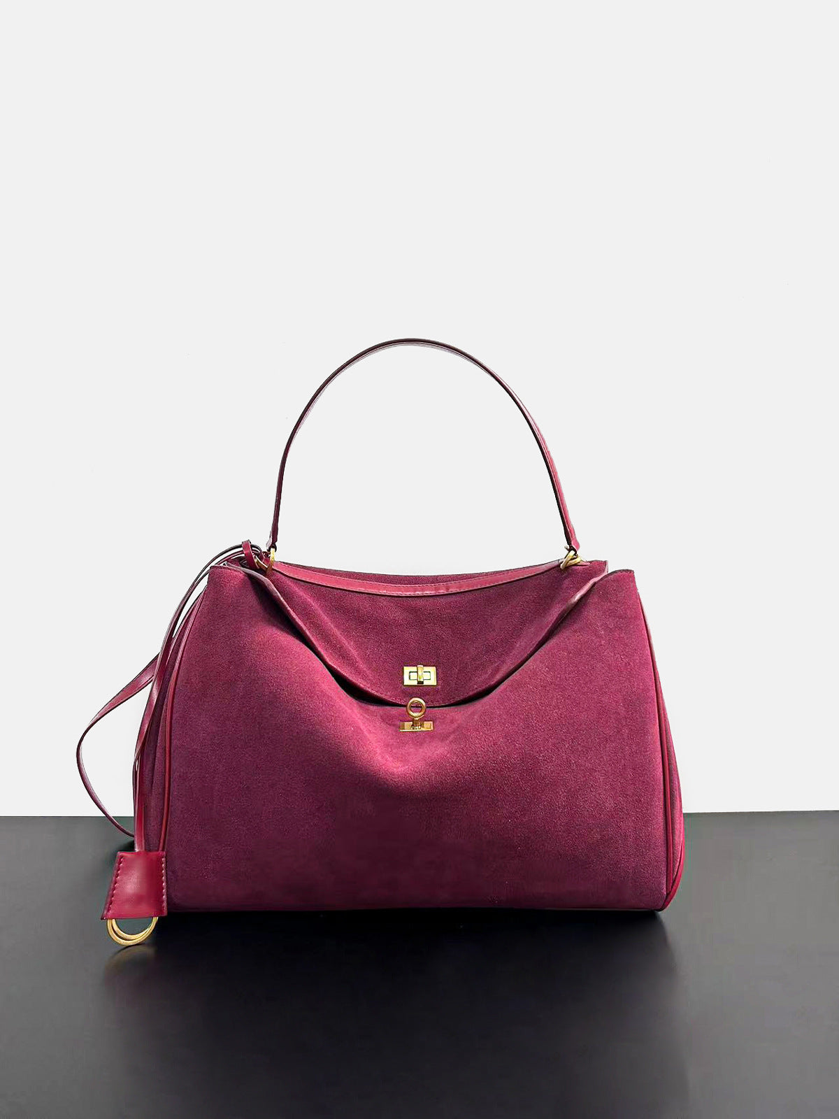 Women's Elegant Fashion Twist Cow Leather Chain Shoulder Bags