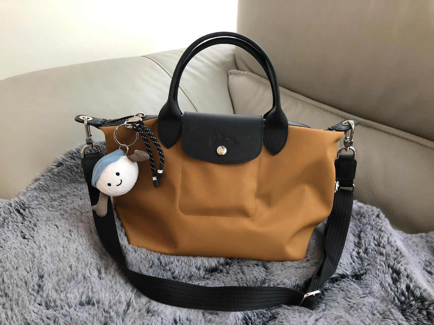 Women's Dumpling Large Capacity Commuter Niche Waterproof Shoulder Bags