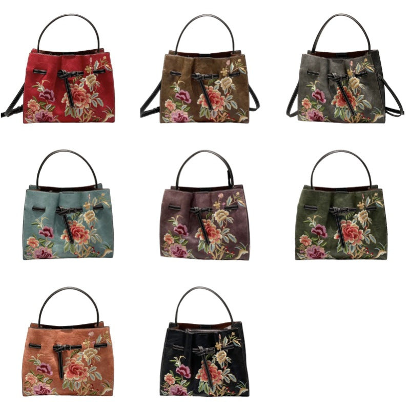 Women's Retro Chinese Style Embroidery With Fashionable Handbags