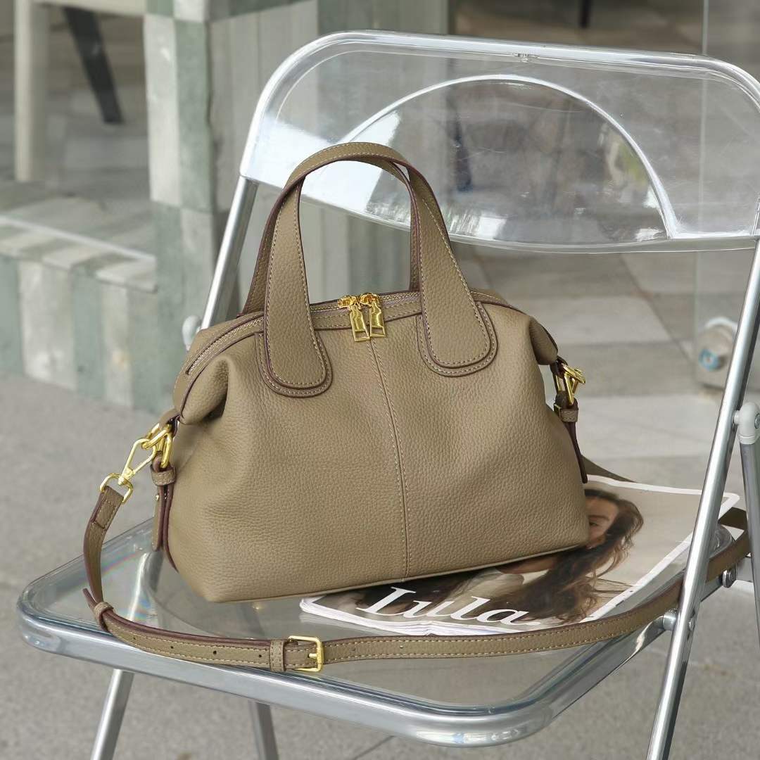Women's Boston High-grade Large Capacity Commuter Leather Mother Shoulder Bags