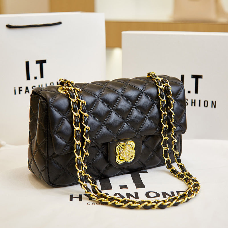 Women's Classic Style Rhombus Chain Large Capacity Shoulder Bags