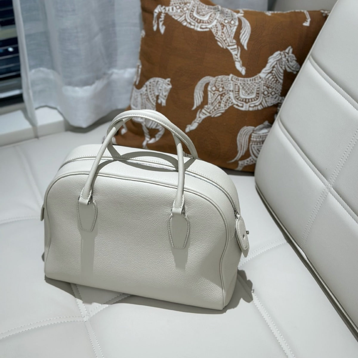 Women's Capacity Retro Boston First Layer Imitation Handbags