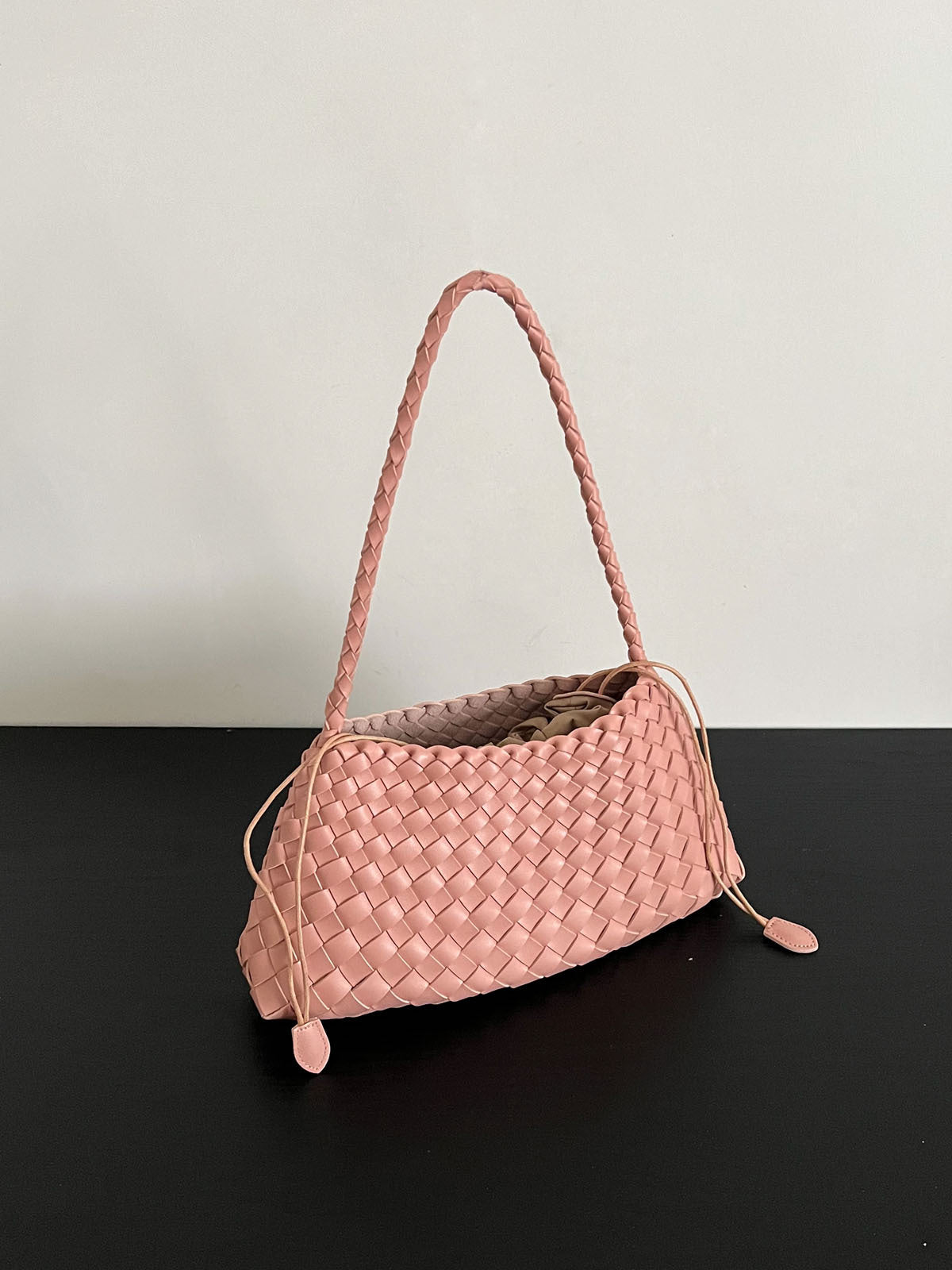 Women's Woven Underarm High-grade Versatile Retro Portable Shoulder Bags