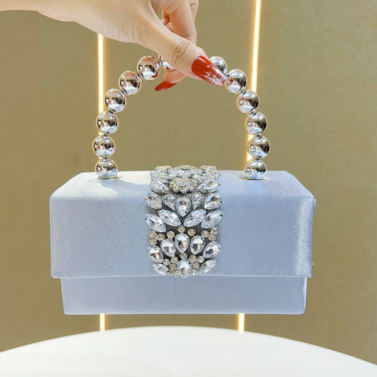 Women's Shiny Rhinestone Banquet Silk Satin Pearl Handbags