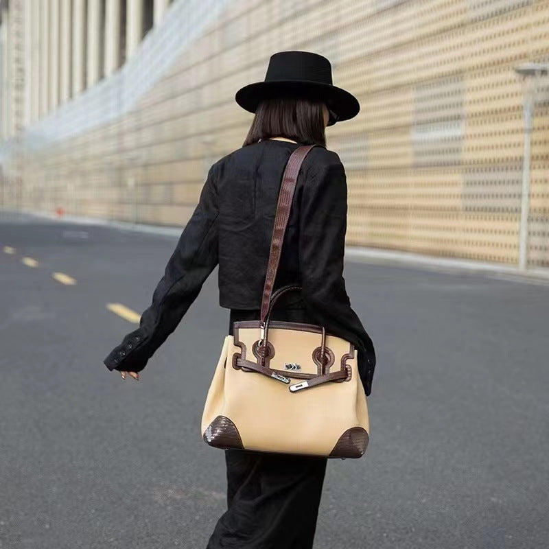 Women's Niche Advanced Texture Retro Large Capacity Contrast Handbags
