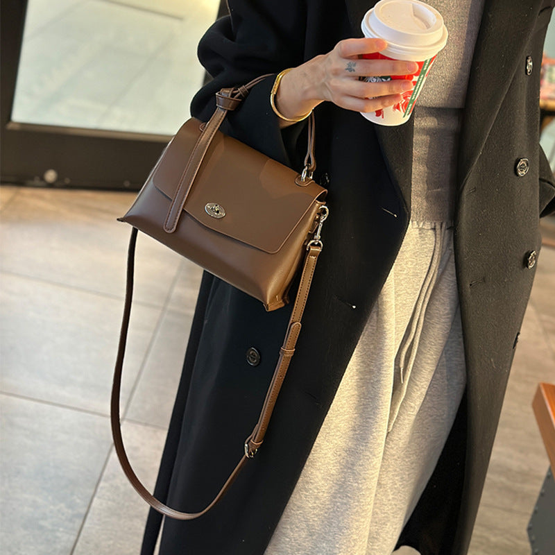 Women's Batch First Layer Cowhide Latch High-grade Shoulder Bags