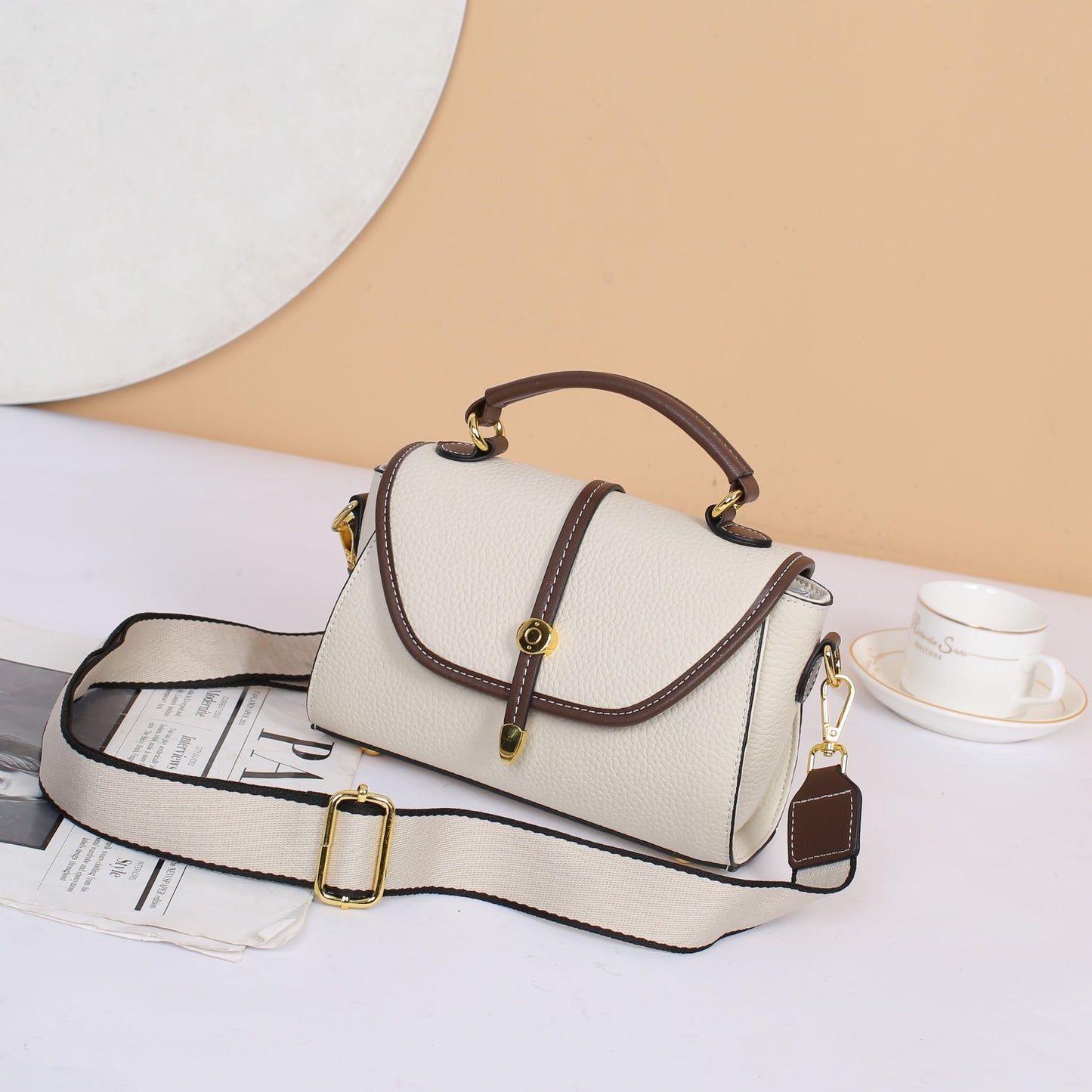 Women's Genuine Leather Fashionable Versatile Strap First Shoulder Bags