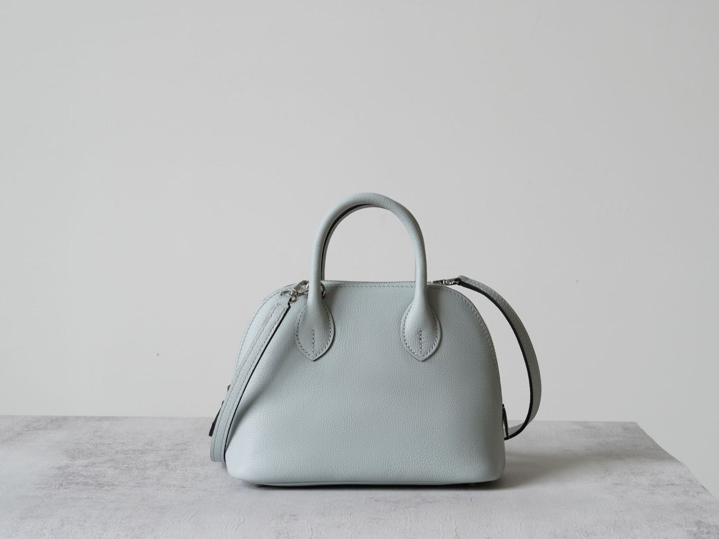 Women's Wax Line Top Layer Cowhide Bowling Crossbody Bags